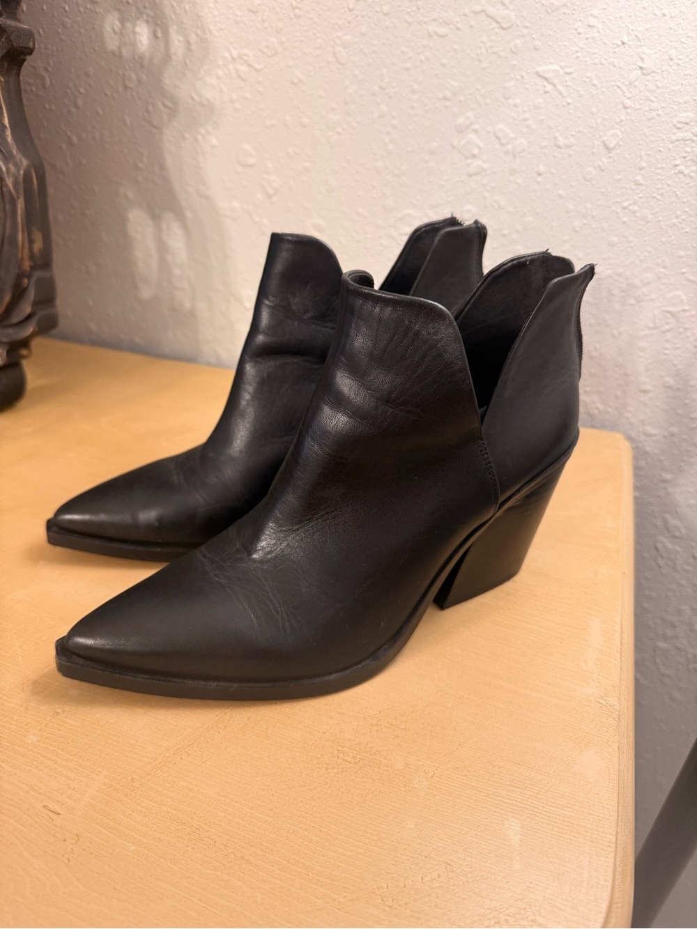 Vince Camuto Gigietta Women’s Black Pointed Ankle Booties